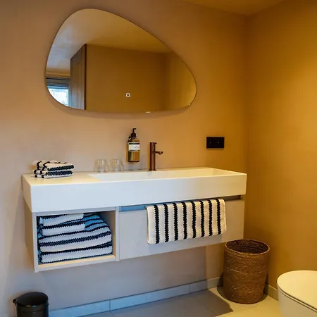 Leo Leo Hotel Utrecht Room photo